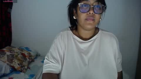 miajoseph_ online show from 11-04-25, 04:33
