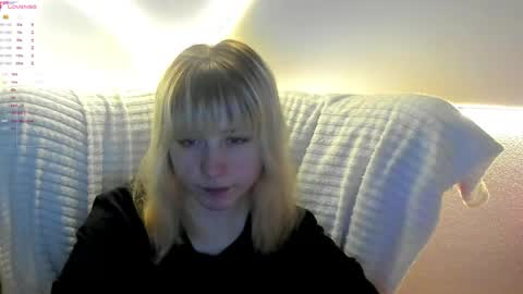 Snapshot of miakimiko chatting on 06-09-26, 02:01 miakimiko online show from 06-09-26, 02:01