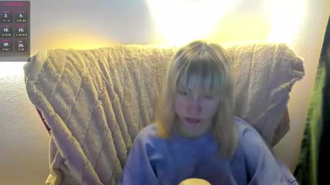 Snapshot of miakimiko chatting on 06-21-26, 01:19 miakimiko online show from 06-21-26, 01:19