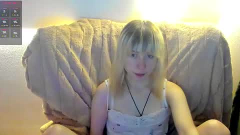 Snapshot of miakimiko chatting on 06-22-26, 01:07 miakimiko online show from 06-22-26, 01:07