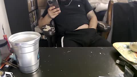 Mark online show from 02-12-26, 07:47