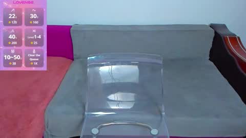 Mia Kittyy online show from 10-17-25, 04:42