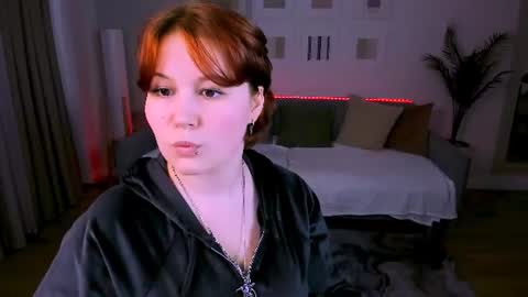 mialacrice online show from 06-29-26, 11:32