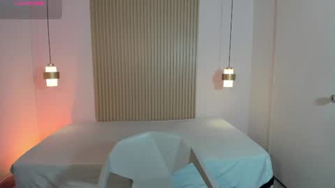 mialane3 online show from 06-17-26, 12:18