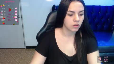 Snapshot of mialover_v chatting on 09-26-25, 01:04 Hi Stream 1500 to 2100 online show from 09-26-25, 01:04