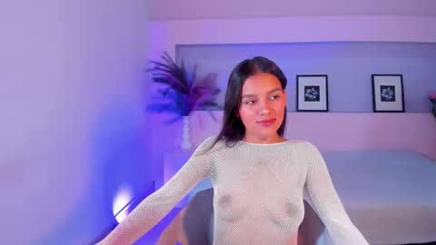 Snapshot of mialux5 chatting on 09-14-25, 12:48 mialux5 online show from 09-14-25, 12:48