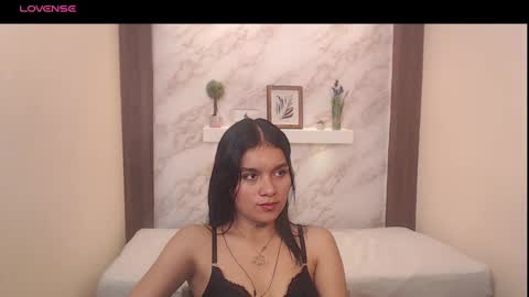 Snapshot of mialux5 chatting on 10-07-25, 01:19 mialux5 online show from 10-07-25, 01:19