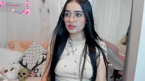 Snapshot of miamaiha chatting on 10-25-25, 01:13 mia 600am-1000am Colombia time online show from 10-25-25, 01:13