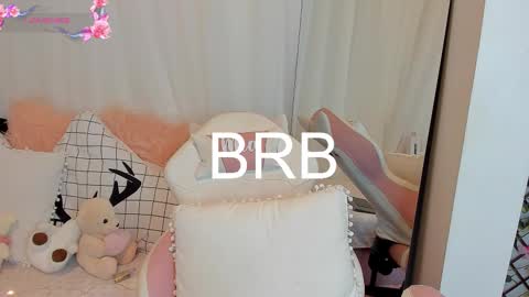 Snapshot of miamaiha chatting on 11-16-25, 02:06 mia 600am-1000am Colombia time online show from 11-16-25, 02:06