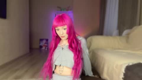 Eva online show from 04-18-26, 01:20