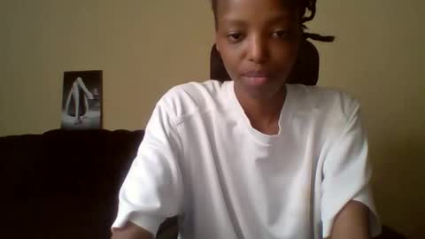 Muffin online show from 04-29-26, 01:04