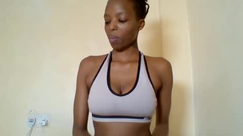 Muffin online show from 06-14-26, 02:46