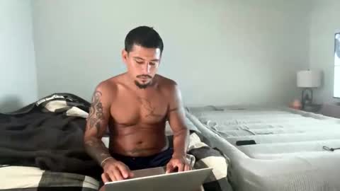 Snapshot of miamiclos1 chatting on 05-30-26, 01:08 miamiclos1 online show from 05-30-26, 01:08