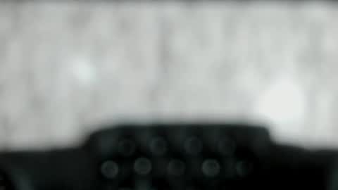 Snapshot of miamontoya chatting on 01-11-25, 04:57 Mia -5 7001400 Follow online show from 01-11-25, 04:57