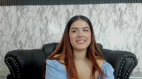 Snapshot of miamontoya chatting on 01-13-25, 03:15 Mia -5 7001400 Follow online show from 01-13-25, 03:15