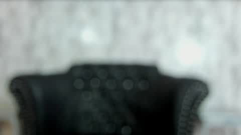 Snapshot of miamontoya chatting on 01-28-25, 03:46 Mia -5 7001400 Follow online show from 01-28-25, 03:46