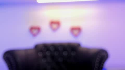 Snapshot of miamontoya chatting on 02-22-25, 03:58 Mia -5 7001400 Follow online show from 02-22-25, 03:58