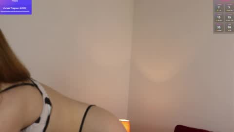 Snapshot of miamoon123 chatting on 05-12-26, 02:47 miamoon123 online show from 05-12-26, 02:47