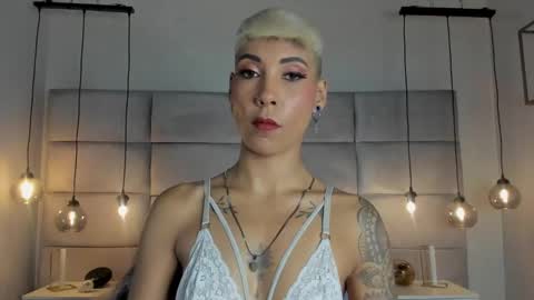 Snapshot of miamorgann chatting on 02-05-25, 11:55 Mia Morgann online show from 02-05-25, 11:55