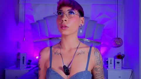 Snapshot of miamorgann chatting on 09-15-25, 04:01 Mia Morgann online show from 09-15-25, 04:01