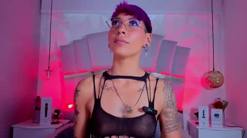 Snapshot of miamorgann chatting on 09-15-25, 04:07 Mia Morgann online show from 09-15-25, 04:07