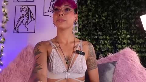 Snapshot of miamorgann chatting on 10-07-25, 01:52 Mia Morgann online show from 10-07-25, 01:52