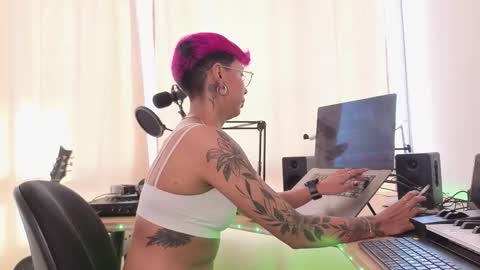 Mia Morgann online show from 12-14-25, 02:00