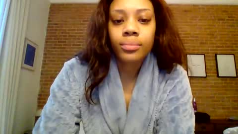 MiaMuffn online show from 11-17-25, 07:52