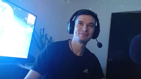 Snapshot of miaou_miaou chatting on 01-08-25, 12:58 miaou_miaou online show from 01-08-25, 12:58