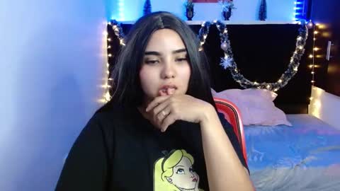 Snapshot of miapeyton chatting on 12-30-24, 04:19 Mia Peyton online show from 12-30-24, 04:19