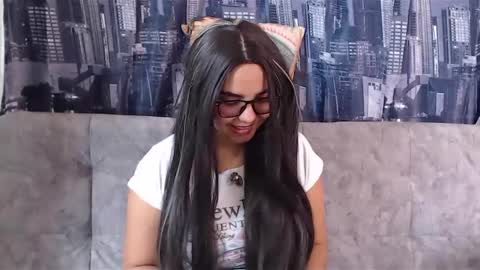 Snapshot of miapeyton chatting on 02-03-25, 03:49 Mia Peyton online show from 02-03-25, 03:49