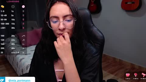 MIAPORTMANN online show from 12-01-24, 09:37