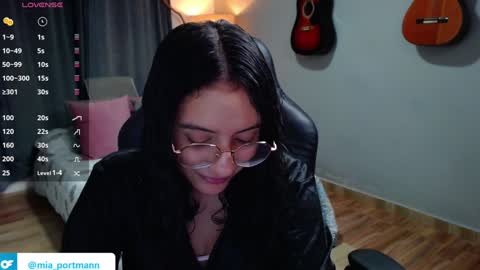 MIAPORTMANN online show from 12-17-24, 08:32