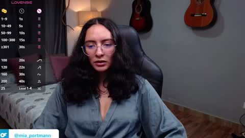 MIAPORTMANN online show from 01-20-25, 03:28