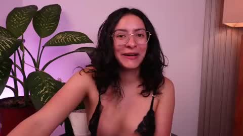 Snapshot of miaportman chatting on 06-16-26, 10:07 MIAPORTMANN online show from 06-16-26, 10:07