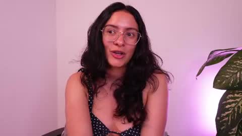 Snapshot of miaportman chatting on 06-25-26, 05:12 MIAPORTMANN online show from 06-25-26, 05:12
