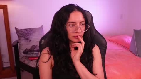 Snapshot of miaportman chatting on 07-30-26, 09:19 MIAPORTMANN online show from 07-30-26, 09:19