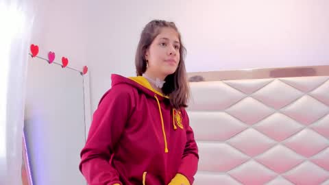 Sweetie Mia online show from 02-24-25, 06:58