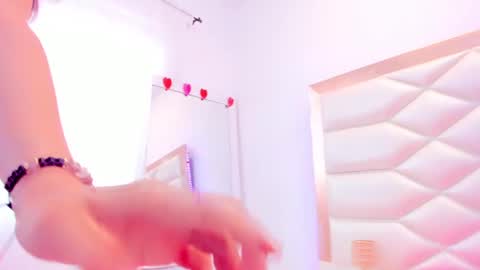 Sweetie Mia online show from 02-25-25, 03:27