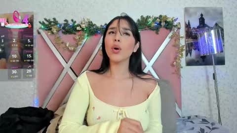 Snapshot of miaquevedo chatting on 12-19-25, 11:06 Mia Quevedo online show from 12-19-25, 11:06