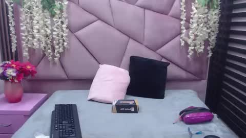 Miarose 69 online show from 03-13-26, 03:57