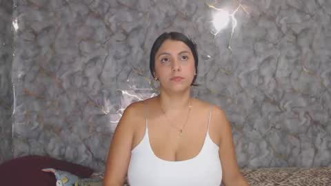 Snapshot of miarouse1531 chatting on 05-14-26, 05:47 miarouse1531 online show from 05-14-26, 05:47