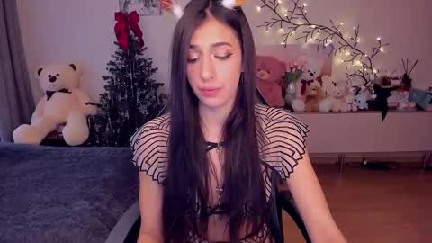 Miayna Silk online show from 12-31-24, 07:31