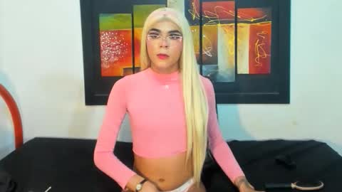 miastephensz online show from 05-30-26, 08:11