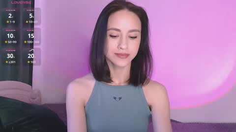 Snapshot of miasweetashoney chatting on 10-13-25, 06:35 Mia online show from 10-13-25, 06:35