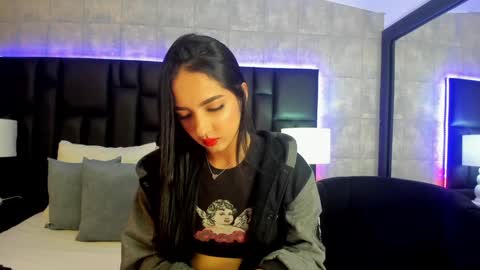 Snapshot of miasweetth chatting on 02-03-25, 11:53 Mia Sweetth online show from 02-03-25, 11:53