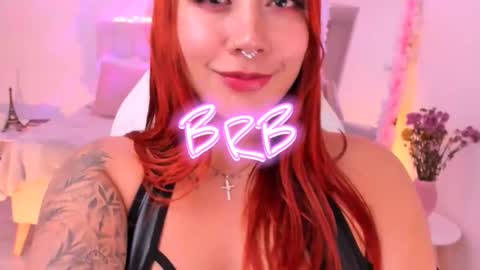 Snapshot of miathaylor chatting on 12-03-25, 01:13 Mia Thaylor online show from 12-03-25, 01:13