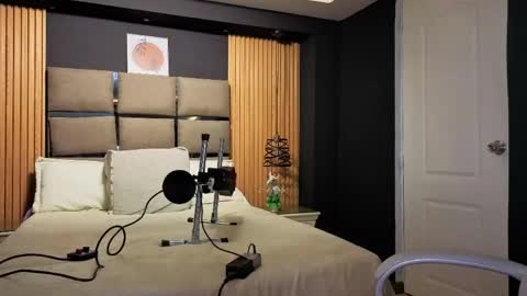 miatorres4 online show from 04-29-26, 12:42