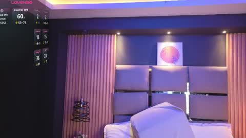 Snapshot of miatorres4 chatting on 06-17-26, 11:12 miatorres4 online show from 06-17-26, 11:12