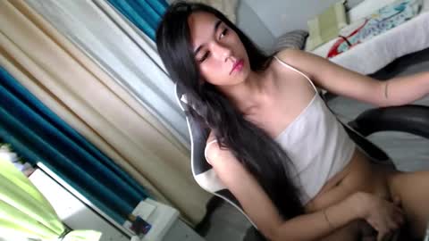 Snapshot of miatrixs chatting on 01-02-25, 11:27 Mia online show from 01-02-25, 11:27